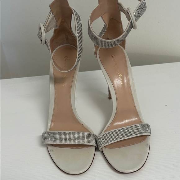 Gianvito Rossi Cream and Silver Heels-38 1/2 - Picture 2 of 7